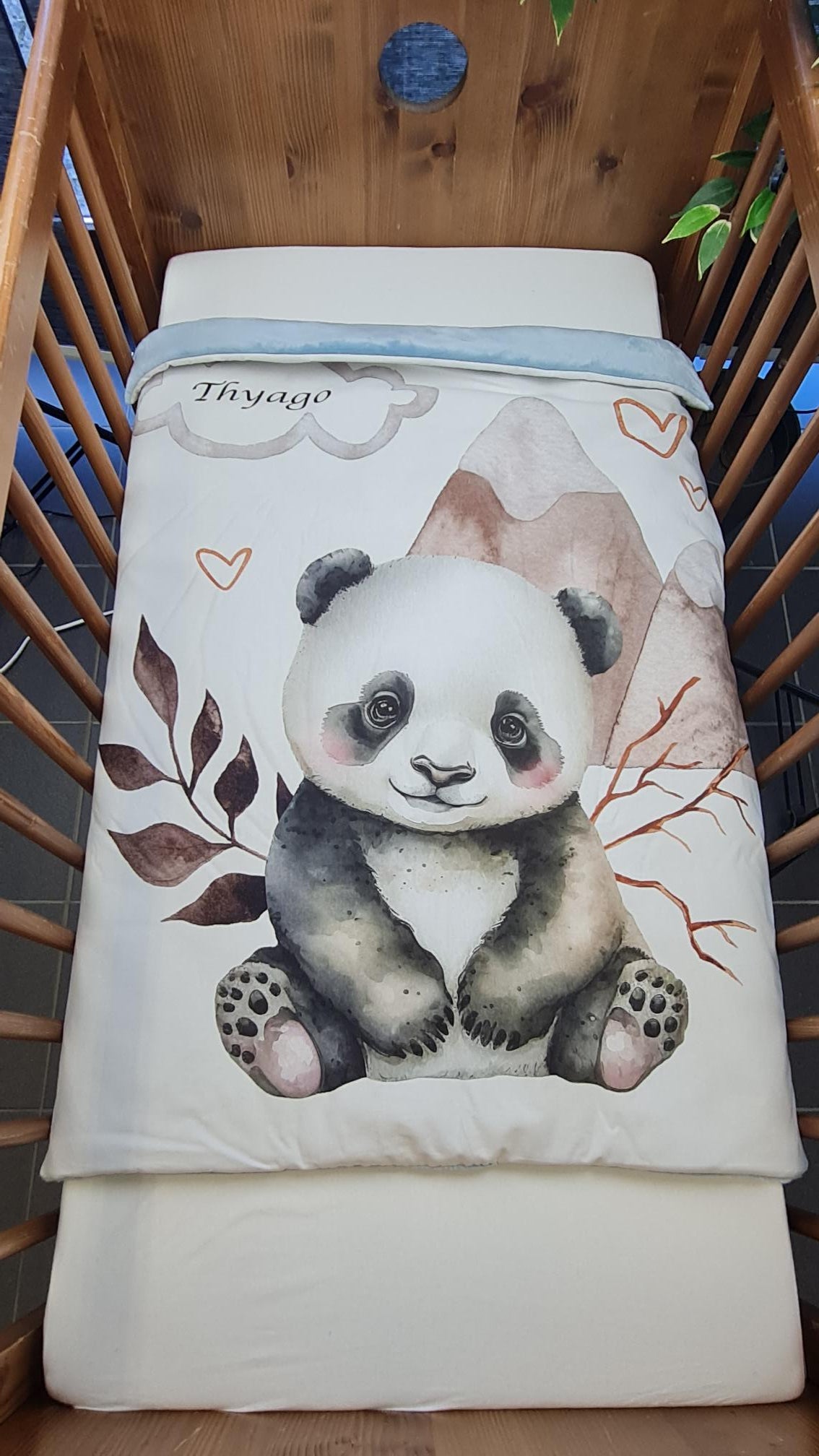 Couverture Plaid Bébé Panda Montagne | 70cm x 95cm | Couleur minky au choix - Calincaline.be