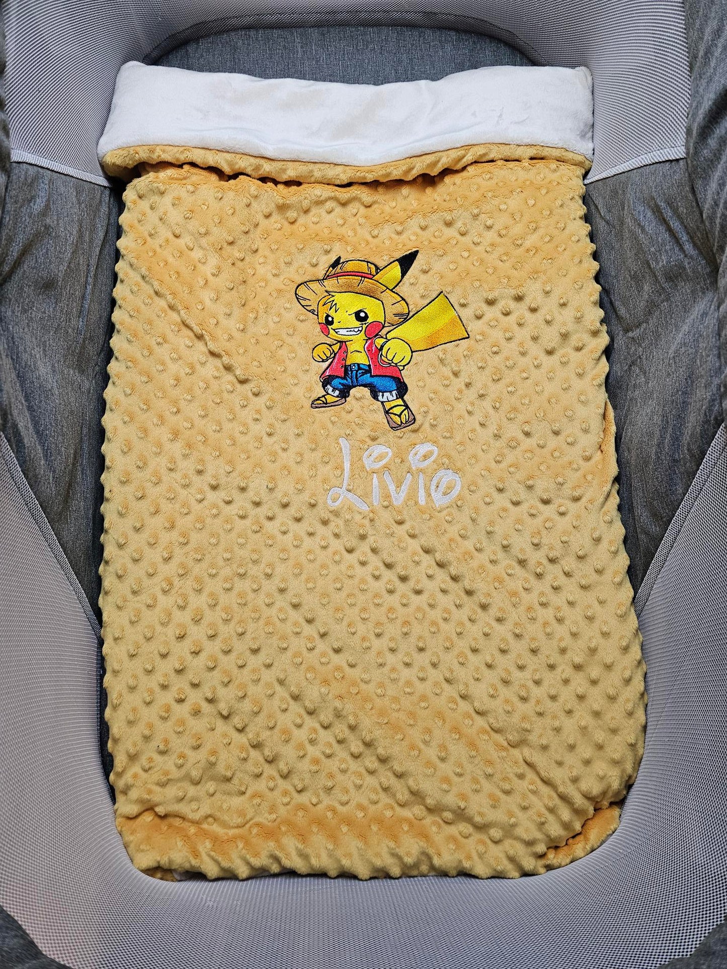 couverture double minky pikachu one piece