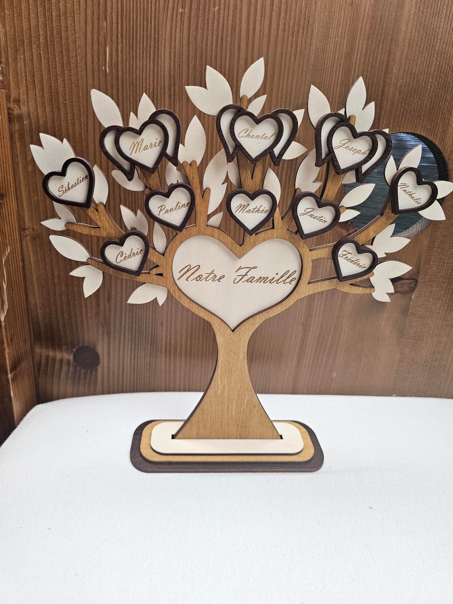 Arbre Familial en Bois 27cm sur Pied | Membres de la famille gravés