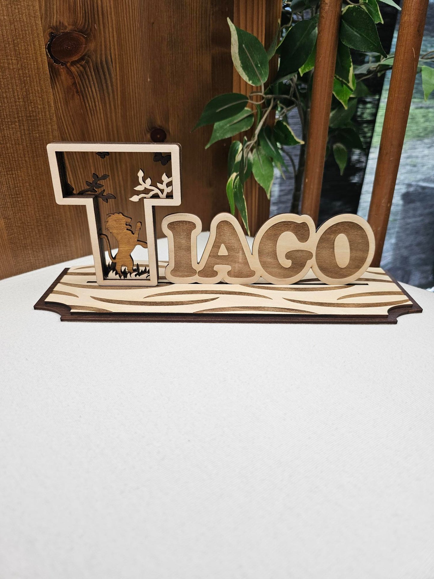 Prénom avec lettre 3D en bois | Avec pied à poser | A personnaliser | 10cm x 29cm