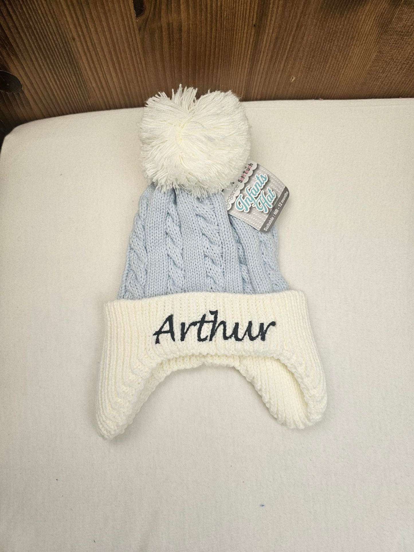 Bonnet Pompon Couvre Oreilles Bleu | 0 à 12 mois | Avec Prénom Brodé