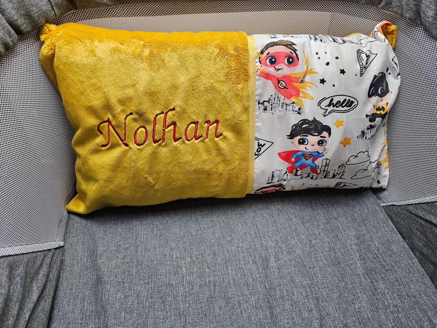 Créez Votre Coussin décoratif pour chambre d'enfant | Lisse | 50cm x 30cm