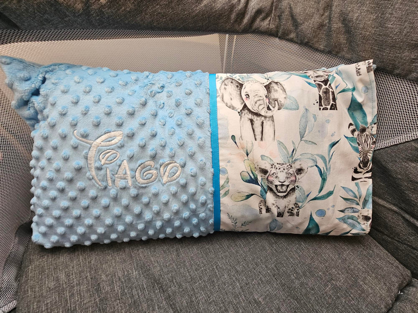 Coussin décoratif personnalisé pour chambre d'enfant - Calincaline.be