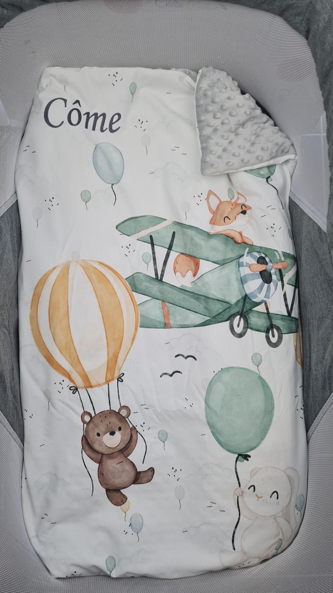 Couverture Plaid Bébé Avion Ourson | 70cm x 95cm | Couleur minky au choix