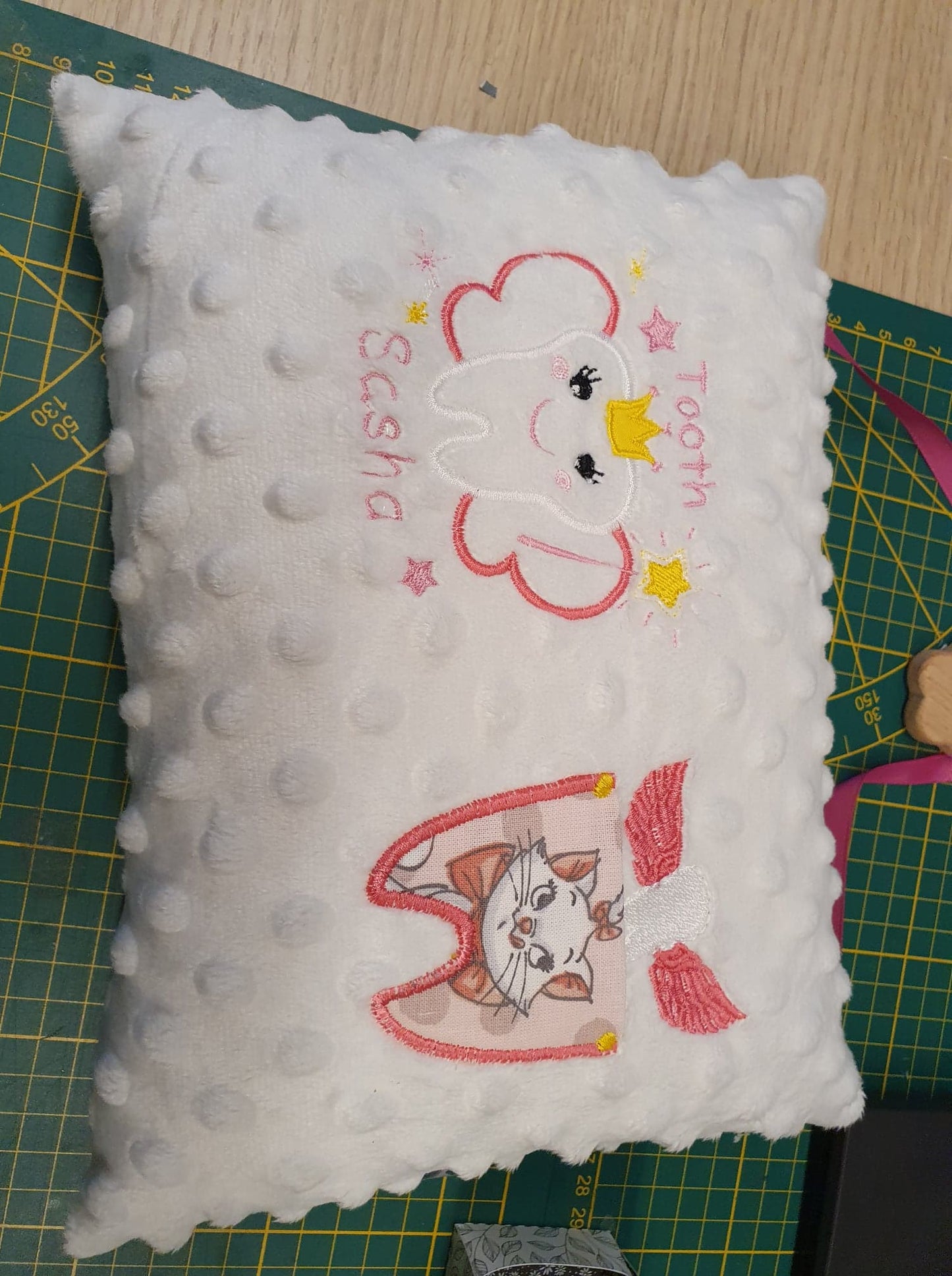 Coussin a dents personnalisé
