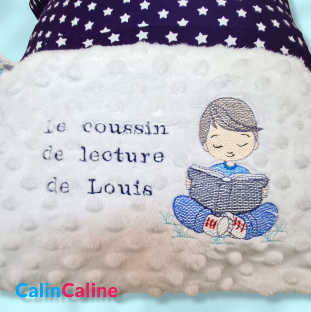 Coussin de lecture garçon personnalisé