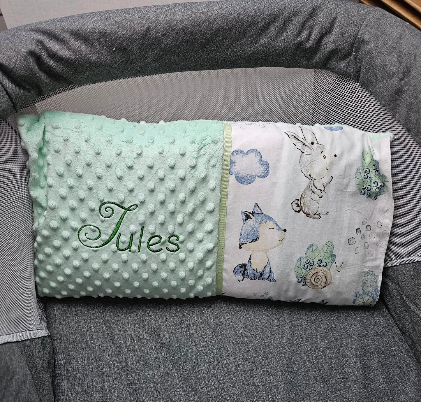 Coussin décoratif personnalisé avec prénom