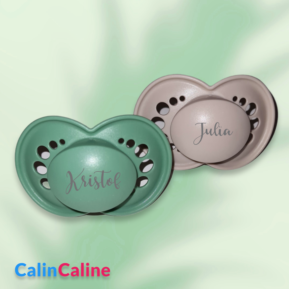 2 Sucettes MAM PURE personnalisées | 6-16 mois | 100% Durable | Vert & Beige