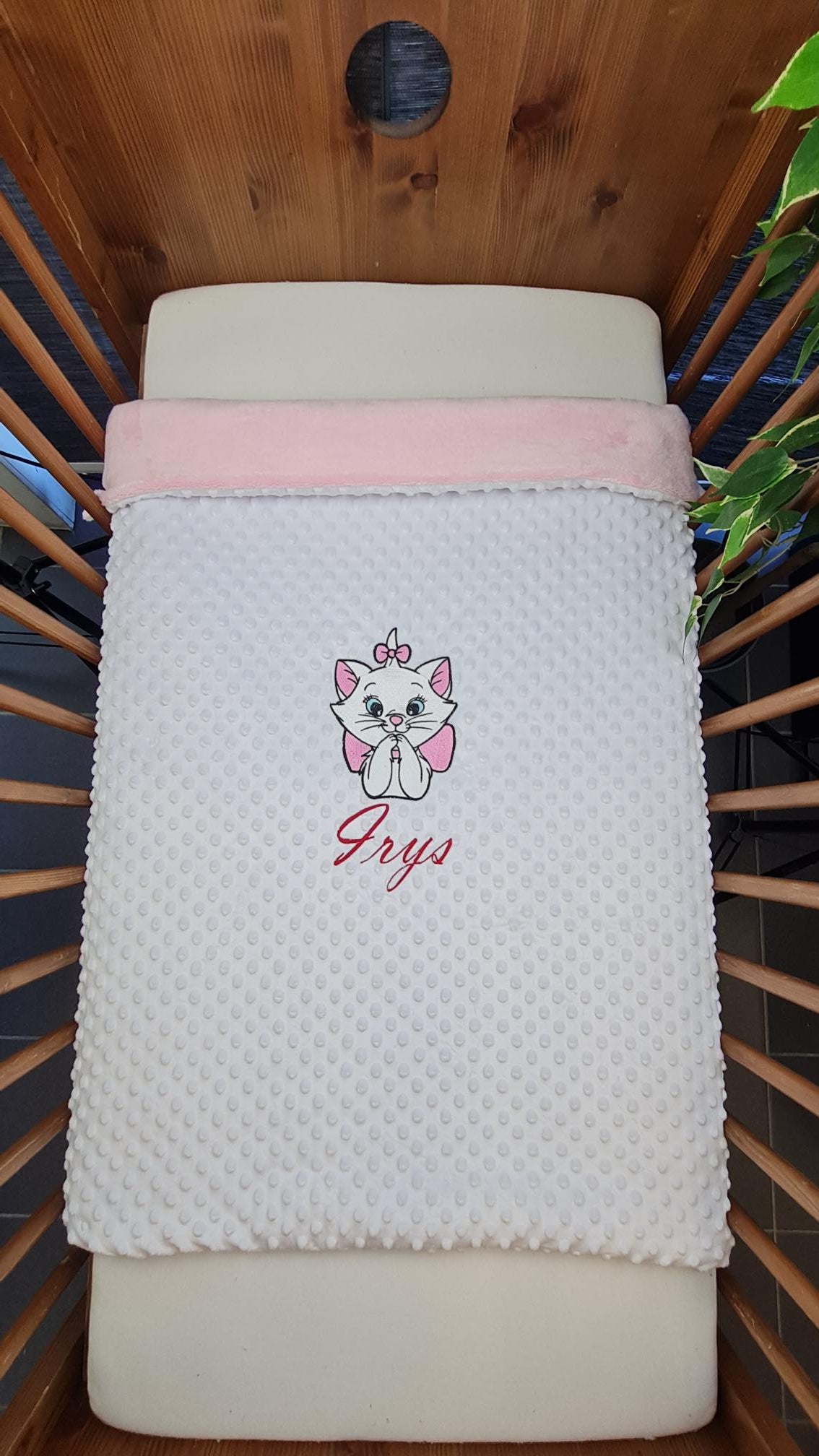 Créez Votre Couverture Bébé Brodée 75cm x 100cm | Modèle Double Minky Fille