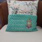 Créez Votre Coussin de Lecture Avec Prénom Brodé | 45cm x 45cm | Fille - Calincaline.be