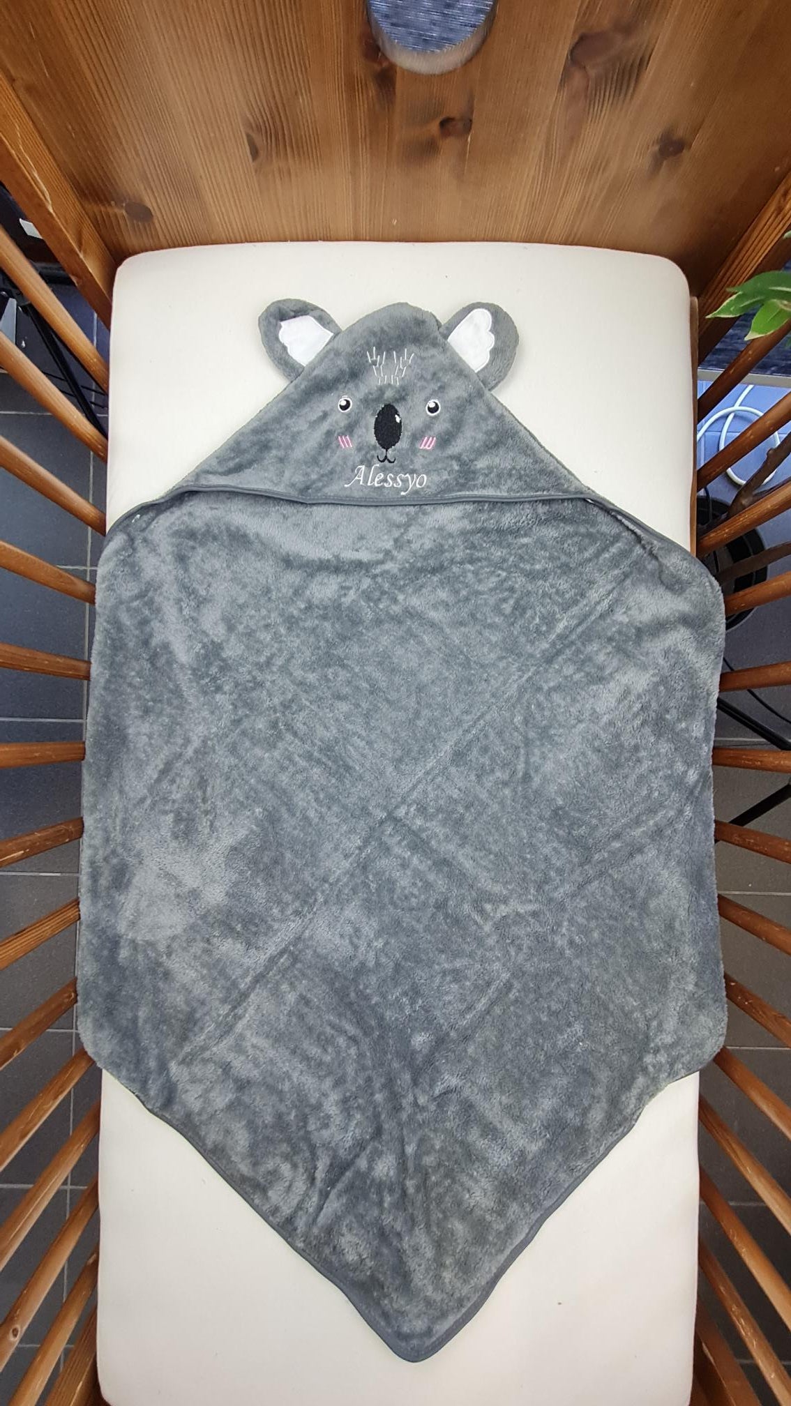 Cape de bain Koala Gris 0-3 ans | 80cm x 80cm | Prénom Brodé