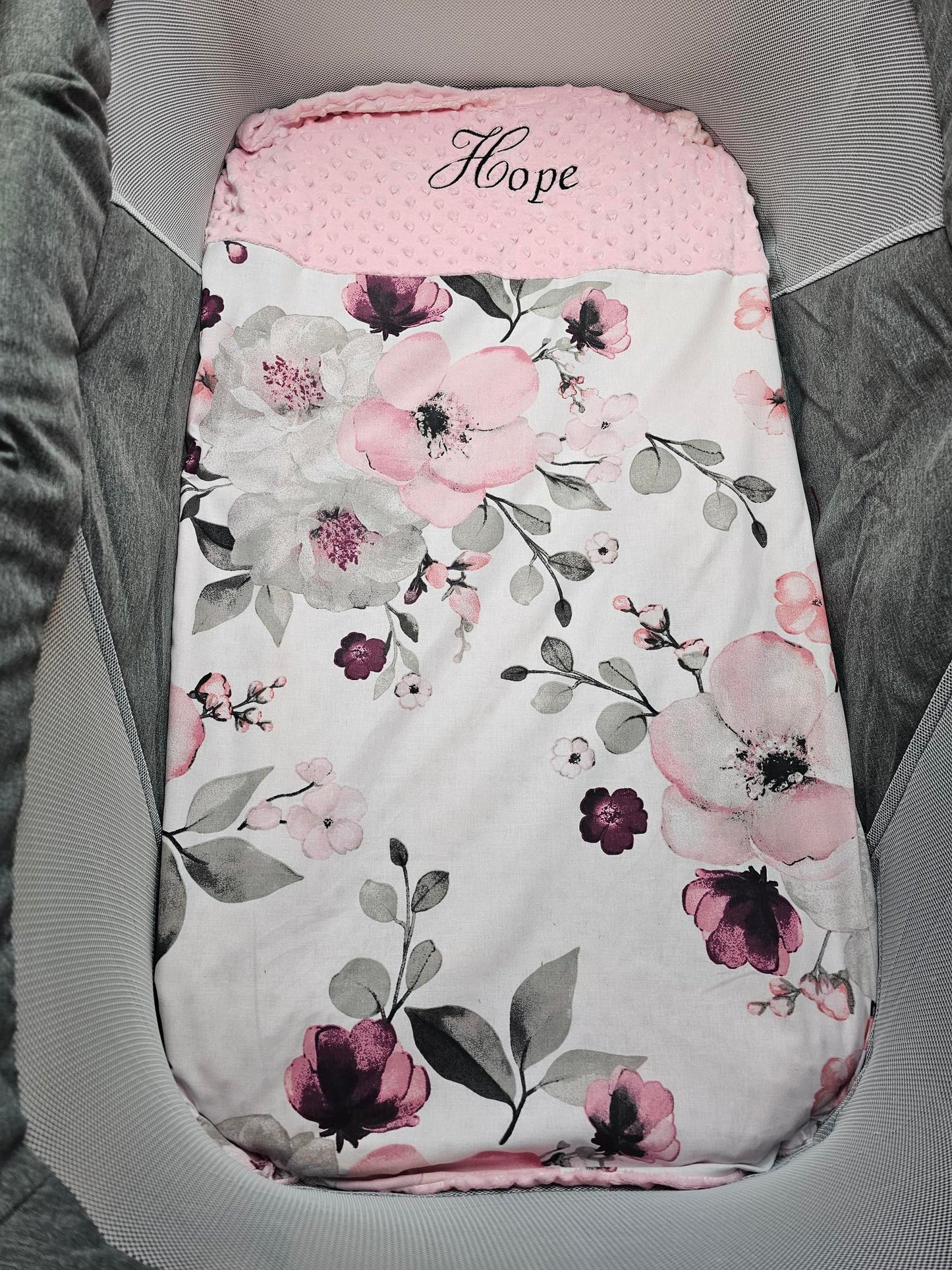 Personalized Baby Blanket 70cm x 95cm | Cotton and Minky Girl
