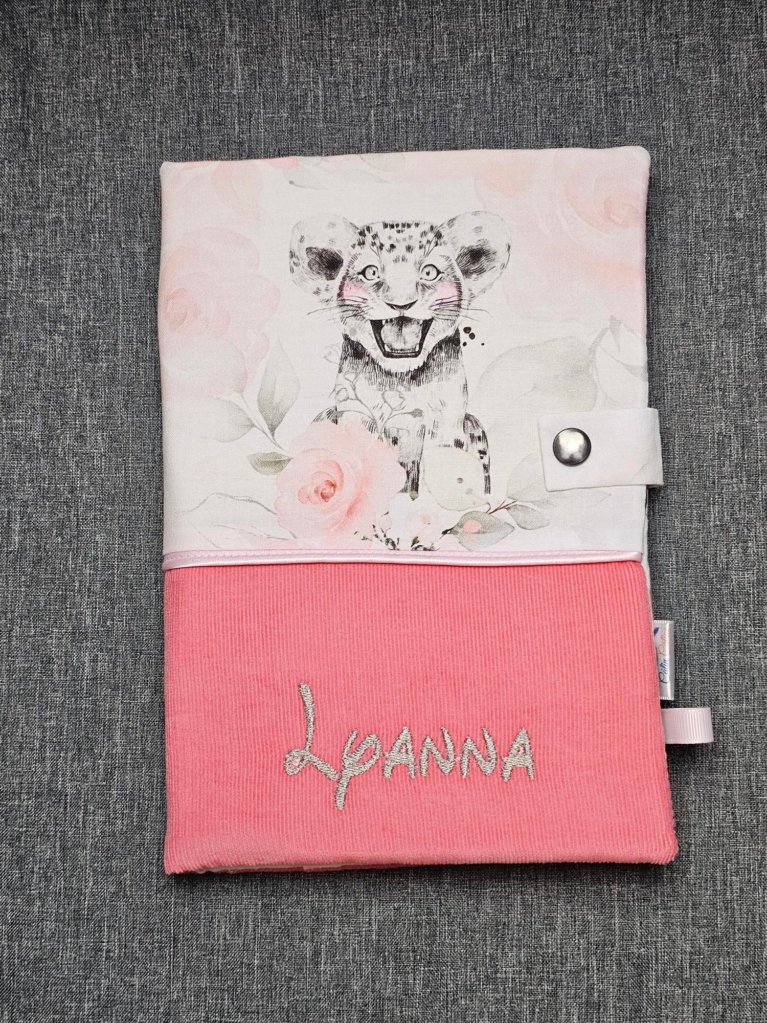 Protège Carnet -Vuli- Personnalisé | Velours et Coton Premium - Calincaline.be