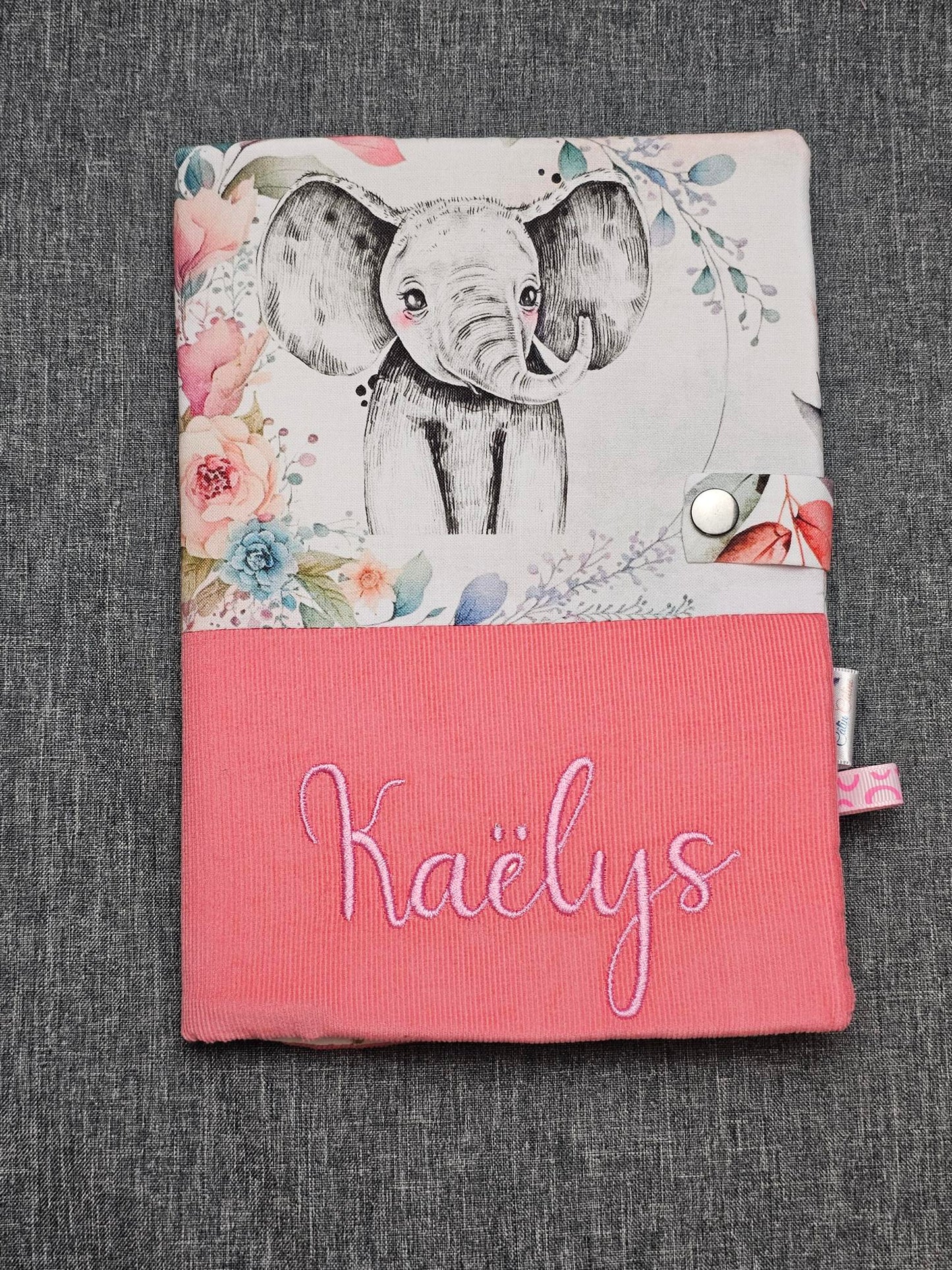 Protège Carnet -Vuli- Personnalisé Fille