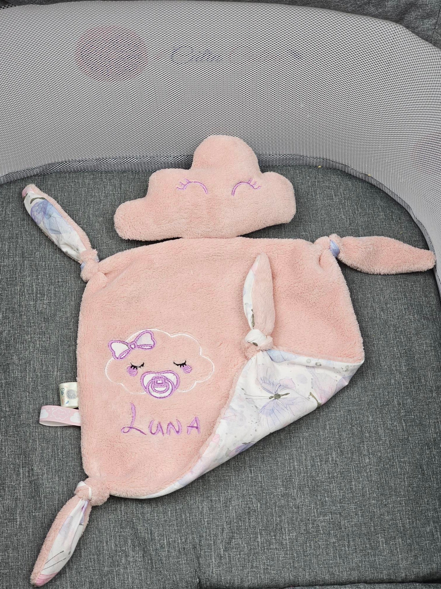 Doudou Nuage Fille avec prénom brodé | Coton Polaire | A personnaliser