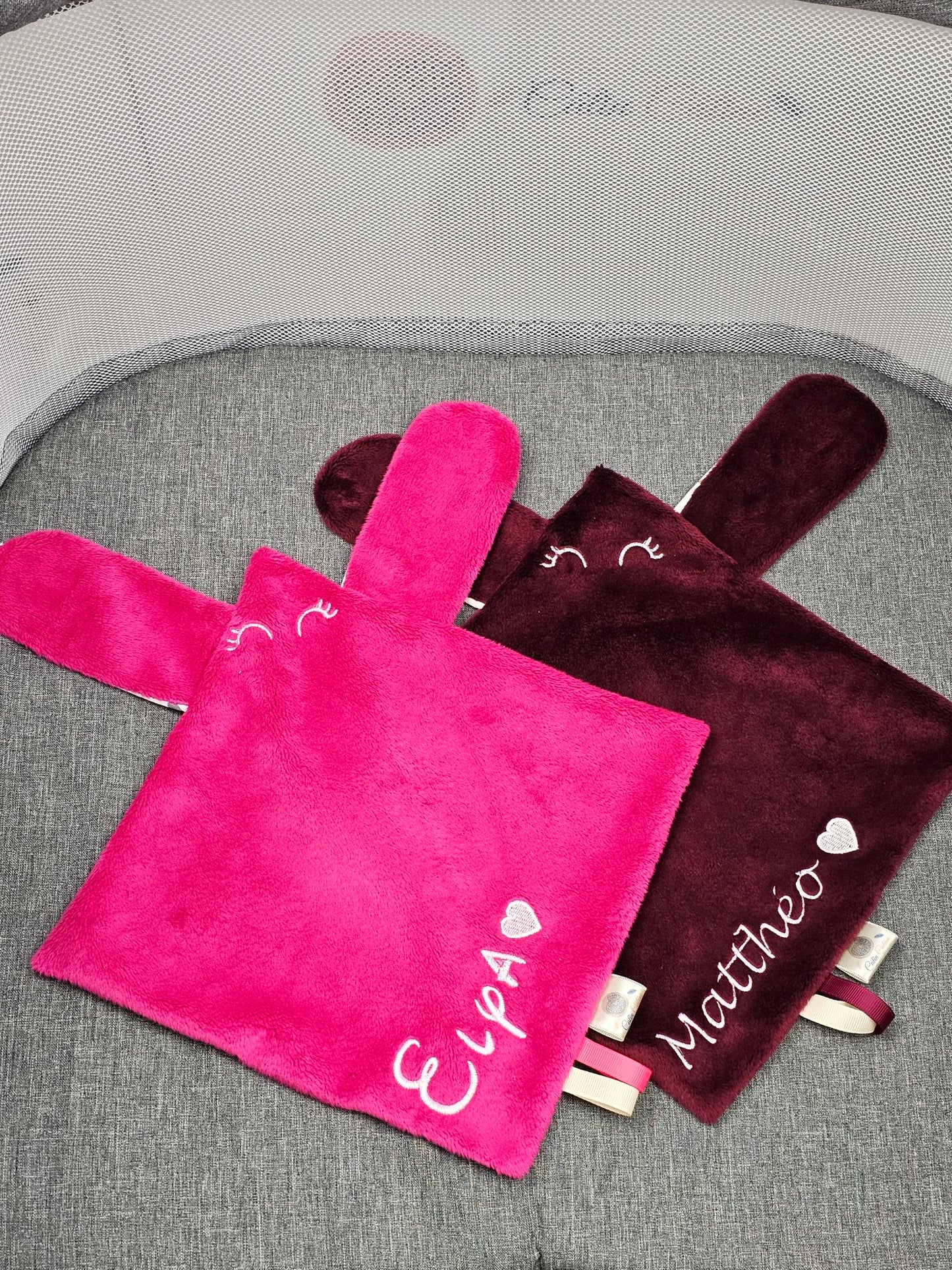 Créez Votre Doudou Carré Personnalisé | Fille | 25cm x 25cm