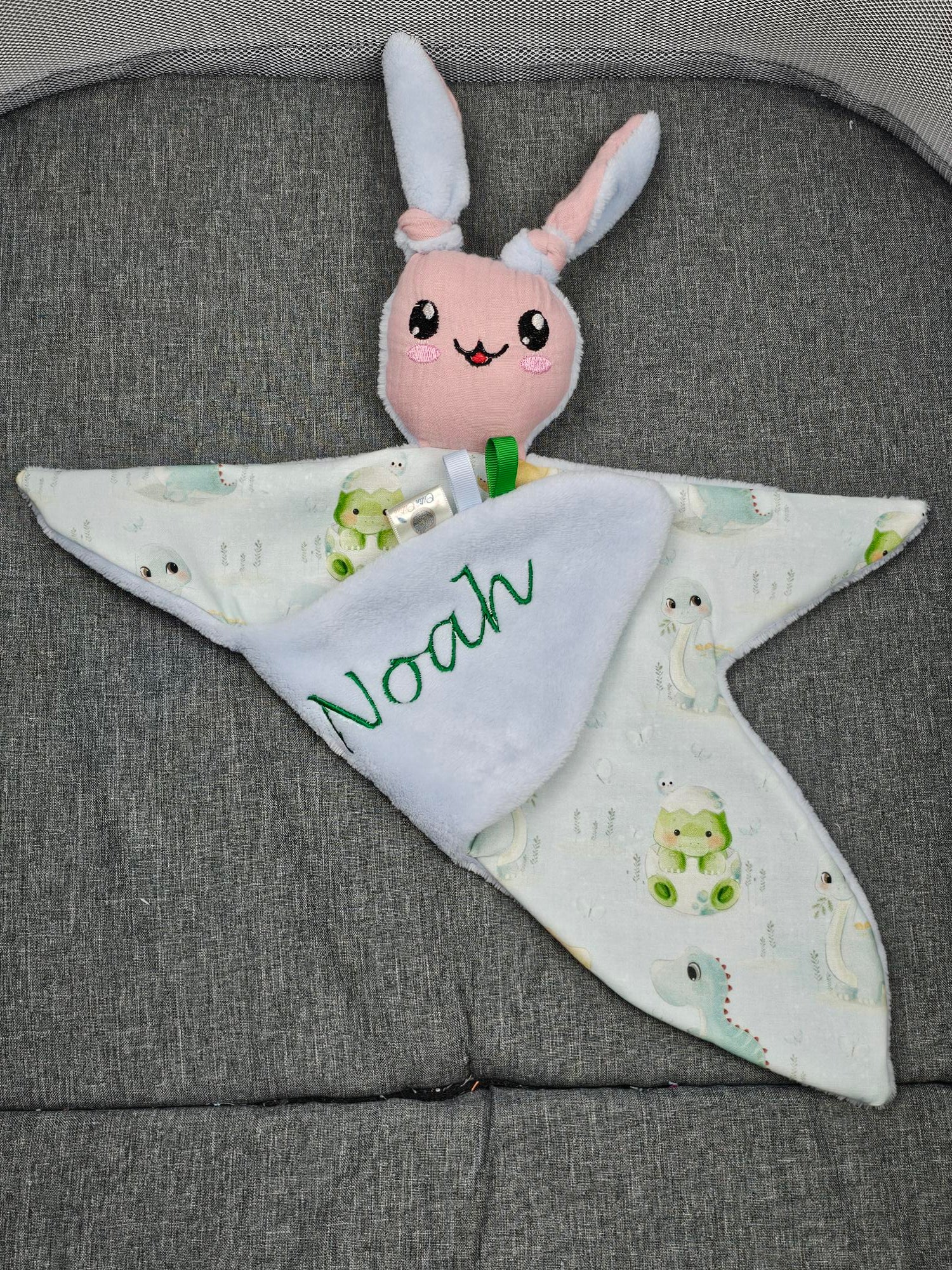 Créez Votre Doudou Lapin Câlin | Garçon | Avec prénom brodé - Calincaline.be