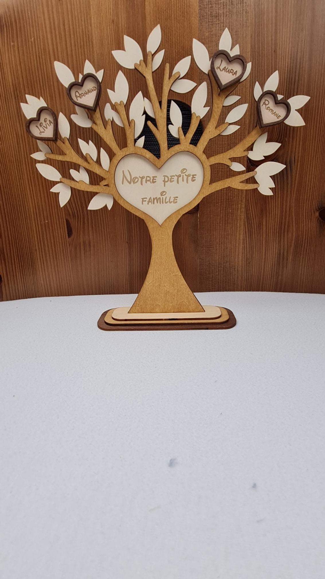 Arbre Familial en Bois 27cm sur Pied | Membres de la famille gravés