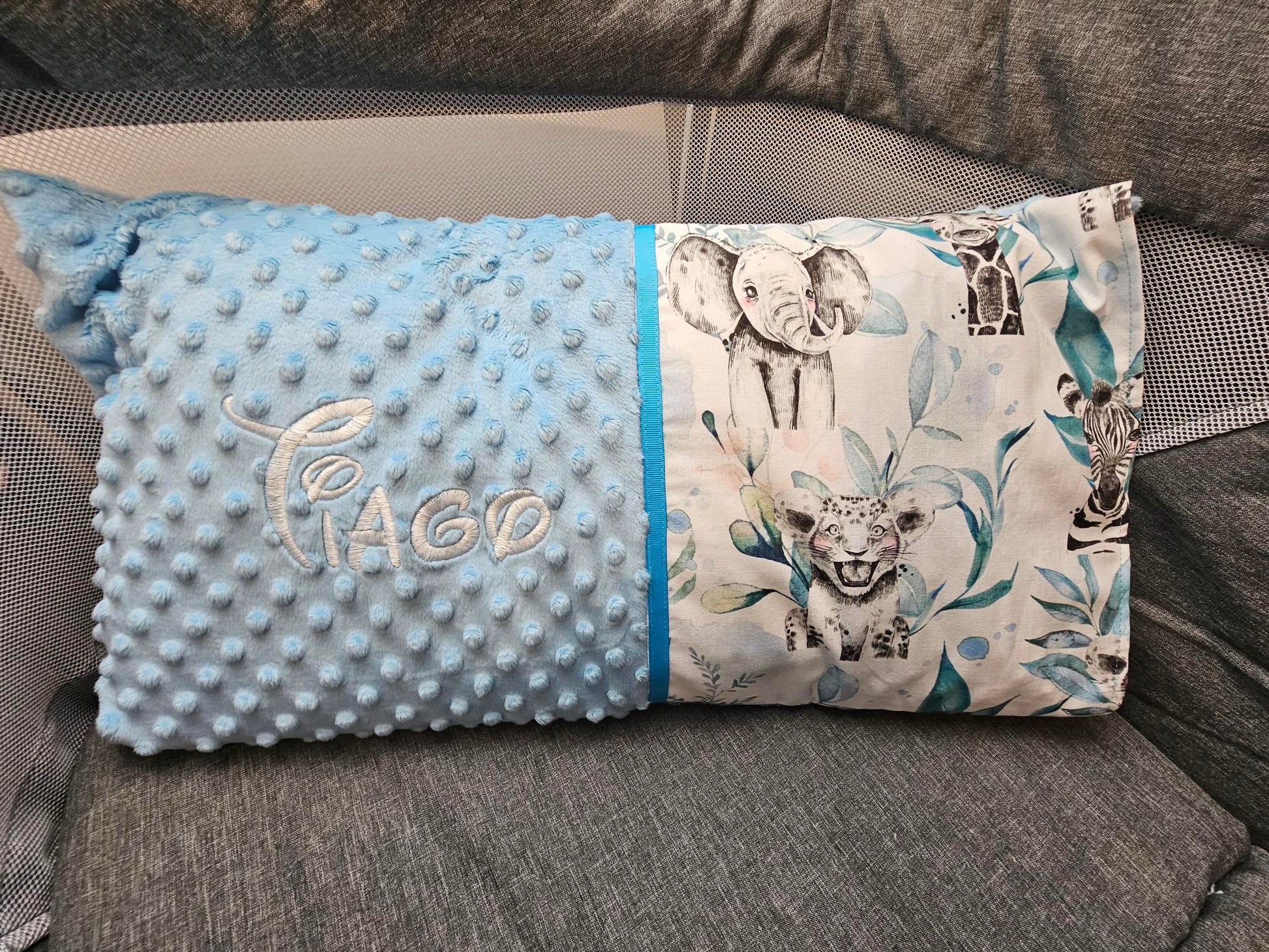 Coussin décoratif personnalisé pour chambre d'enfant - Calincaline.be