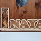 Prénom avec lettre 3D en bois | Avec pied à poser | A personnaliser | 10cm x 29cm - Calincaline.be