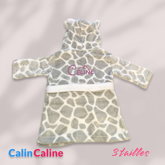 Giraffe baby bathrobe personalized with first name